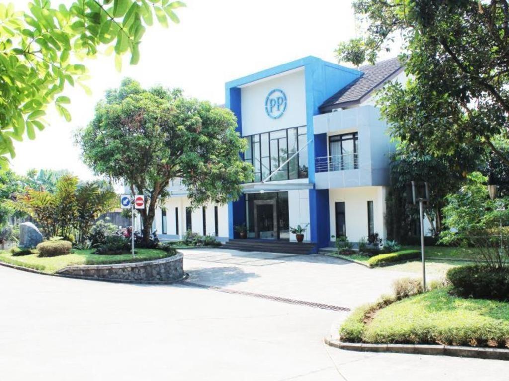 Pp University Cisarua Luaran gambar