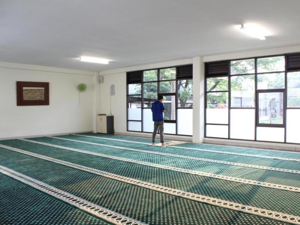 Pp University Cisarua Luaran gambar